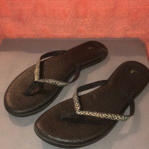 Sanuk Sandals